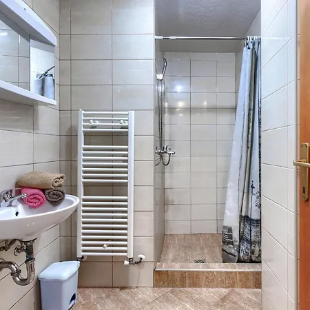 Vinka By Interhome 公寓