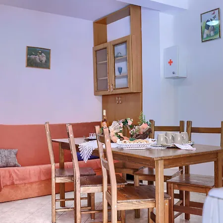 Vinka - Roj434 By Interhome *