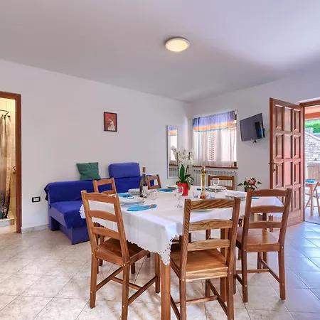 Vinka - Roj434 By Interhome *