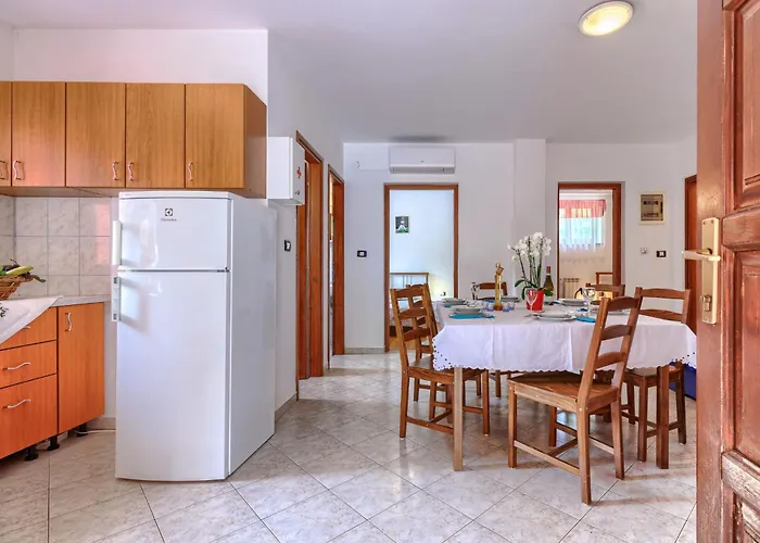 Vinka By Interhome